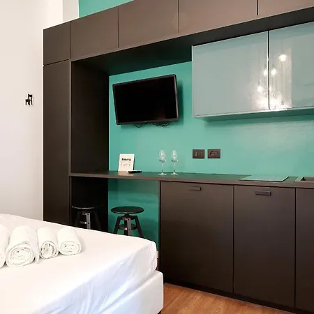 Xenia Apartments - Cozy Studio near Duomo - Porta Romana-2